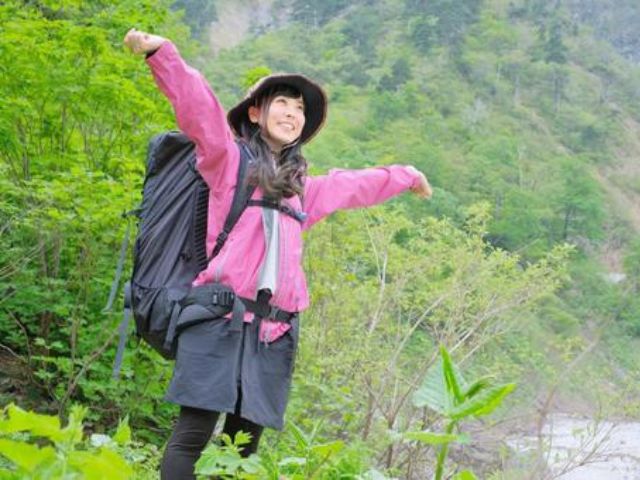 ニセコ　登山女性　観光