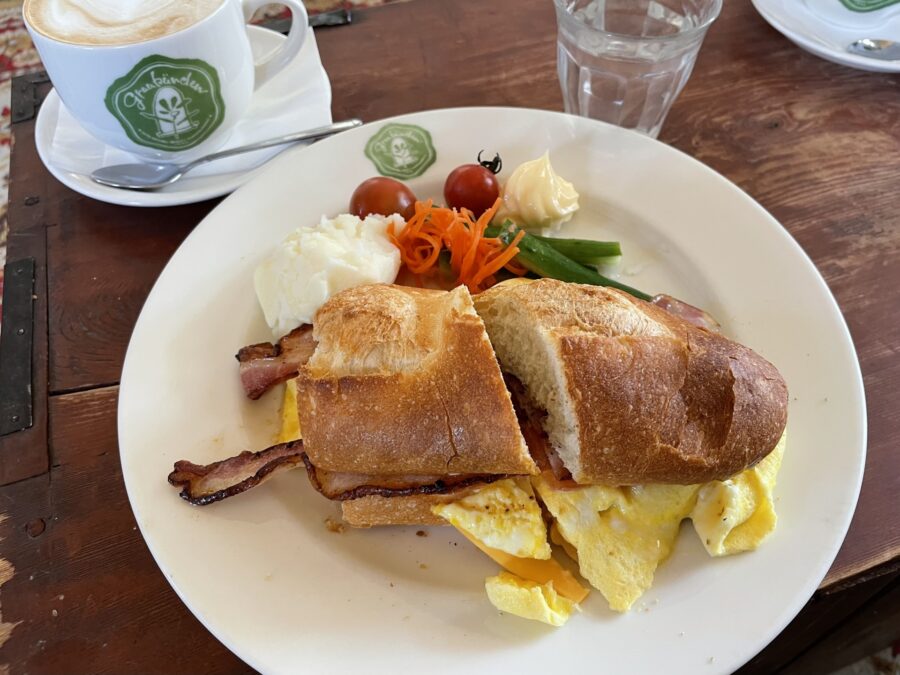 グラウビュンデン　ニセコ　グルメ　サンドウィッチ